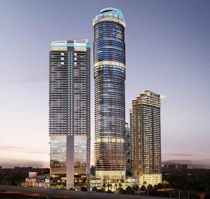 Elegant Escape Suite-40th Floor New Delhi